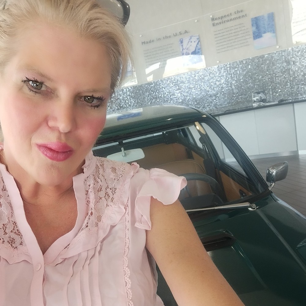 Meet your Posher, Wendy
